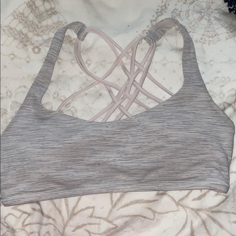 Lululemon sports bra